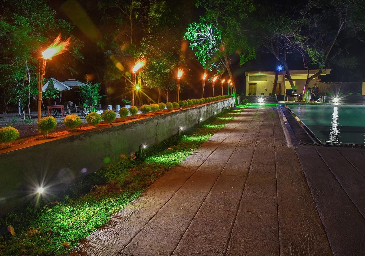 Lavish Resort - Sigirya สิกิริยา ภายนอก รูปภาพ